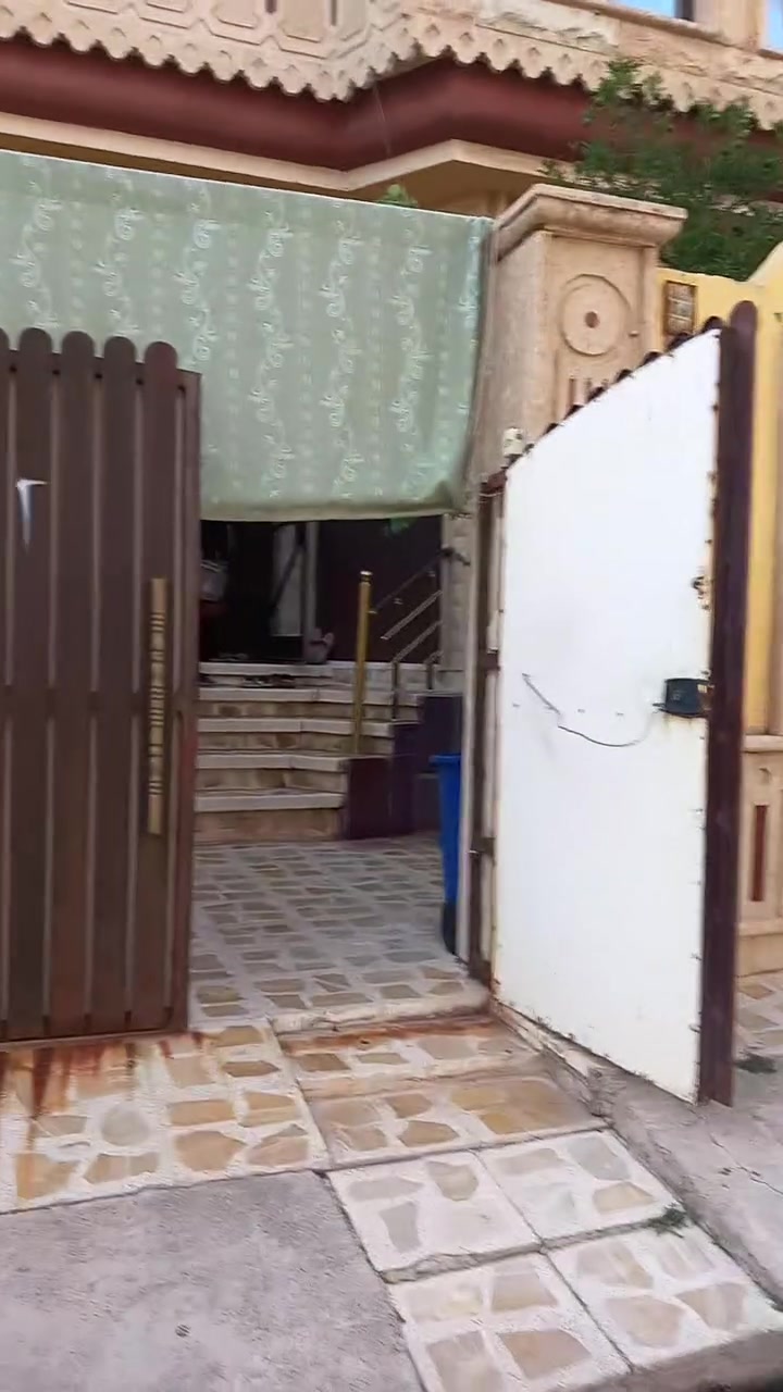 بيت للبيع للبيع للبيع 🏠
📍 في حي الكندي الأولى - الموصل
✨ البيت شروق تام
📐 المساحة: 150 متر
📏 الواجهة: 7.5 متر
📏 النزال: 20 متر
يتكون من:
🛏️ 4 غرف نوم
🏠 2 هول
🛋️ استقبال
🍳 مطبخ
🚿 2 صحيات (الطابق الأول والثاني)

نستقبل جميع عروض:
✅ البيع والشراء والإيجار
🏠 بيوت
🌱 أراضي سكنية وزراعية
🏢 عقارات تجارية

📞 للاستفسار الاتصال 
     على الأرقام التالية:
   ***********
   ***********

#بيع #شراء #ايجار
#بيت #أرض_سكنية 
#أرض_زراعية
#عقارات_تجارية #الموصل
