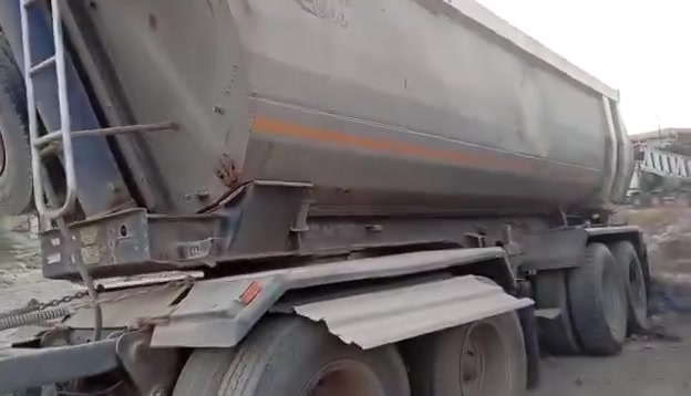 السلام عليكم هاي مقطوره دغم تاير صينيه نضيفه 4دناكير الشاصي نضيف الهوك نضيف الباب جك الحوض مال البدي نضيف بدون خياص نضيفه جدا اتصال عل هذا الرقم خاص ماكو ***********
