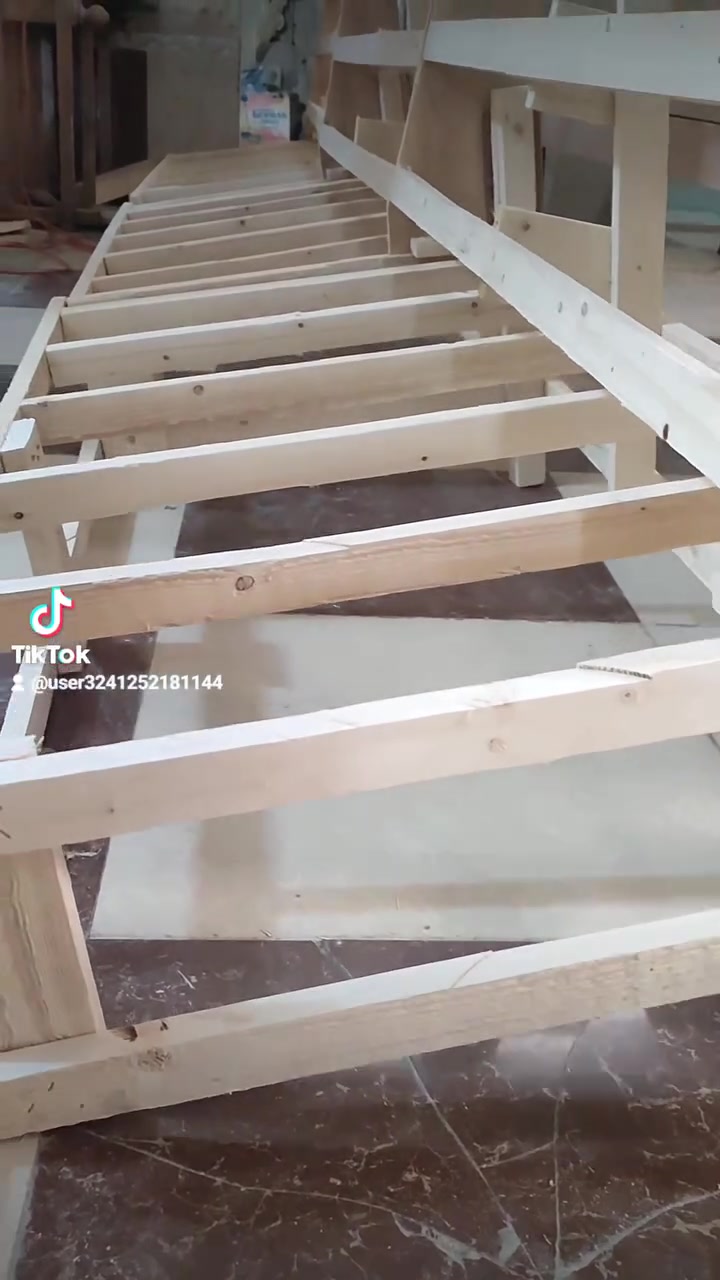 عنوان معمل أبو حسين الرمضاني الناصرية الشطرة شارع بني زيد مقابل مطعم الأمير سعر متر حسب نوعيه الخشب تريده انته موجود 
سعر متر مغلف تركي 100
سعر متر صاج 150
سعر متر مصري 135
***********
يوجد لدينا نظام الأقساط الشهرية كي كارت

