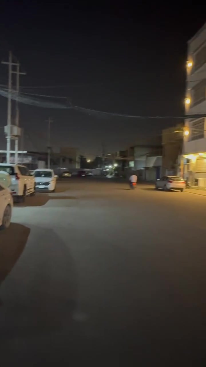 بيت للبيع 
المكان : حي رمضان خلف اعدادية المكاسب مباشرة يعني كلش قريب على سريع حي رمضان
المساحة : ١٥٧.٥ 
عرض الشارع ١٤ متر

للاسفسار 
***********
ملاحظة / البيت تعبان جان مخزن
