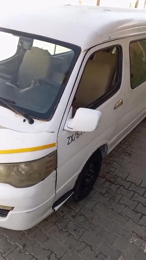 جنبي موديل ٢٠١٤ سنويه عظم عاج سياره مامشتغله بلشارع غير خط الطلاب  بلاديه ماعدا طخه زغيره بلربع الصفحه الطويله وشويه ملاحظات جهة باب السلايت والجنطه مصبوغه كهربائيات كولهه شغاله حداديه جديده عينه وصينيه جدد  دوشمه نحله جديده سياره جاهزه للعمل السياره بسم مواطن من بغداد ماعليهه اشارة حجز السعر ٣٢ وبيهه مجال قليل
***********
