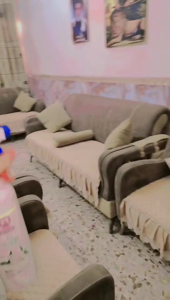 كنب • نظيف • مستخدم قليل