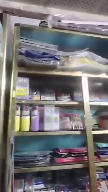 📢 مكتبة مدرسية جاهزة للبيع – كلشي بيها موجود وجاهز للشغل مباشرة 📚🔥
إذا تدور على مشروع جاهز وما تريد تتعب بالبداية، هاي فرصتك 👌
المكتبة بيها كل المستلزمات الدراسية:
📚 دفاتر وملازم
✏️ قرطاسية كاملة
🎨 أصباغ وألوان بمختلف الأنواع
🖨️ طابعات
📠 أجهزة استنساخ عدد 2
📑 كابسة هويات
🪟 جامخانات عدد 2
🗄️ رفوف عدد 3
🪑 كرسي
يعني كلشي متوفر، تفتح وتشتغل مباشرة ❤️
📍 المكان: بغداد – التاجي – سبع البور
💰 السعر مناسب والبيع للجادين فقط
📱 واتساب: ***********
📲 تليگرام: mu_rt38
سبب البيع: لعدم التفرغ بسبب الدوام والدراسة.
📩 اللي جاد ويريد التفاصيل، يراسلني خاص أو على الواتساب.
