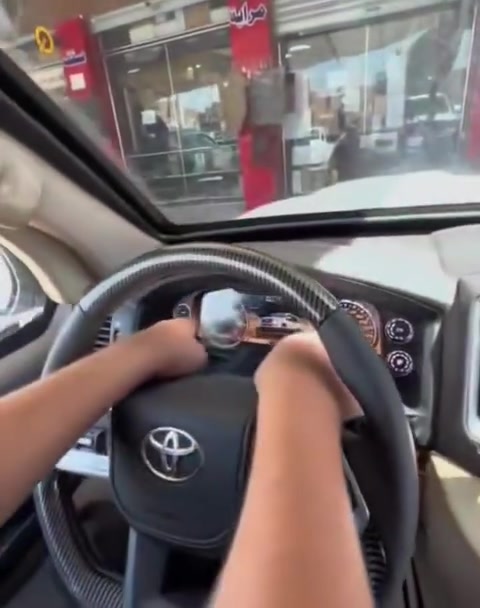 مركز العالميه شاشات  وكامرات وكاله
 جمله مفرد 
جميع انواع السيارات 
***********,,
***********
