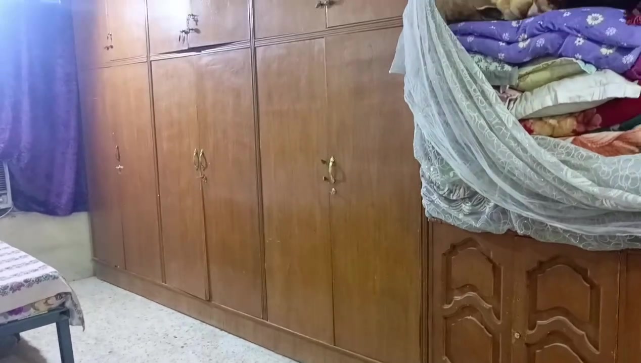 سلام عليكم كنتور ابو 6 نظيف وبوفياه نضيفه لبيع بغداد مدينه الصدر ***********
