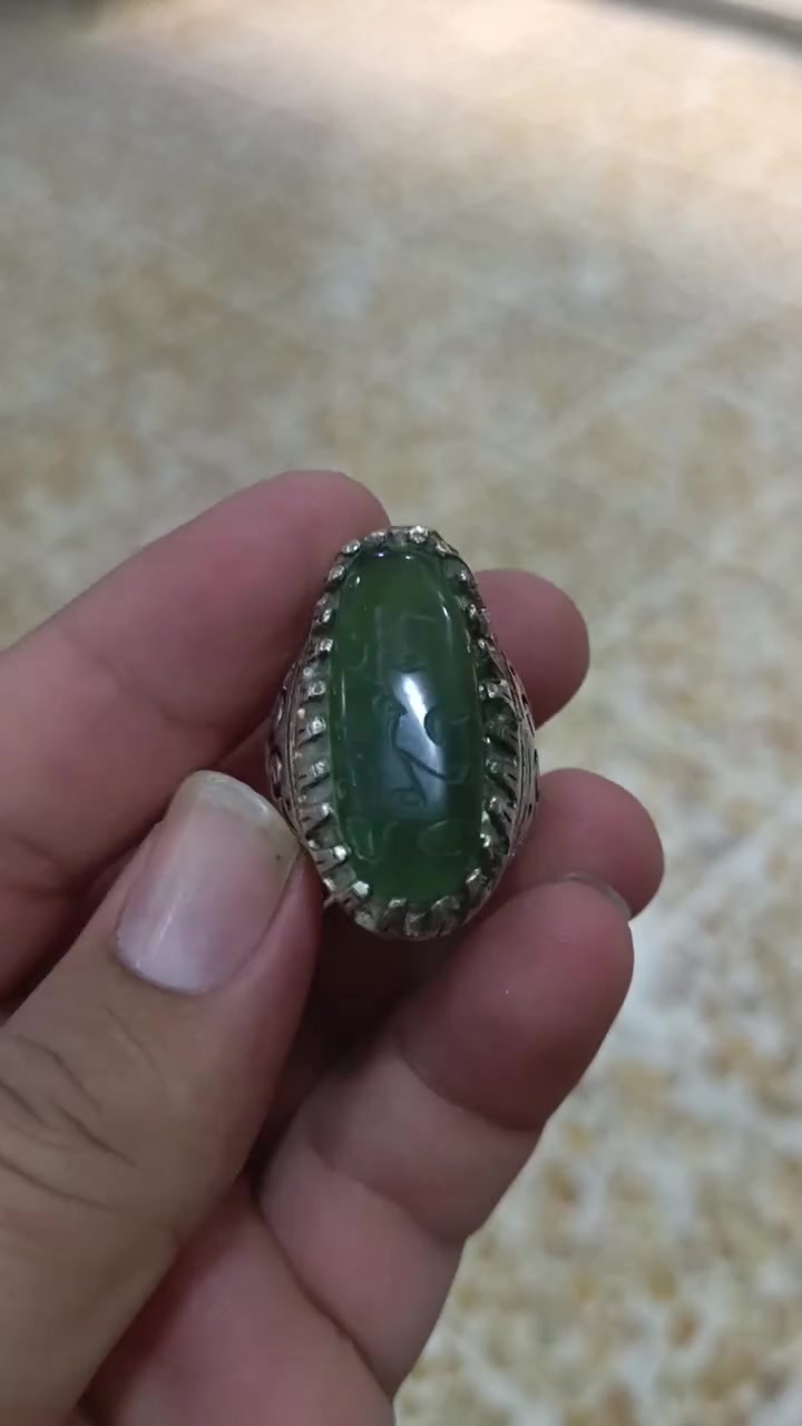 محابس فضه مكاني موصل حي فلسطين جانب الايسر توصيل ما عندي سعر ٨٠ الف ثنينهم  ***********
