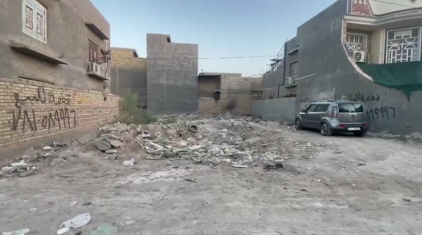 قطعة ارض للبيع المساحه بل سند 300واقع حال 273  موقع مميز وجيران ذهب تنباع نص منه أو كلها حسب الطلب اصوليه تحويل مباشر
الاستفسار أكثر اتصال 
***********
