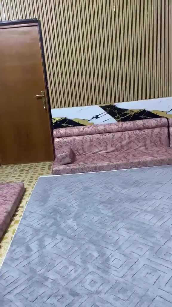 السلام عليكم جلسه عربيه البيع نضيفات معنه كلمه وتجي وشوف بعينك عداد 6 قطع سعر ٢٧٥ وبيهن مجال بسيط عنوان بصره القبله ***********

