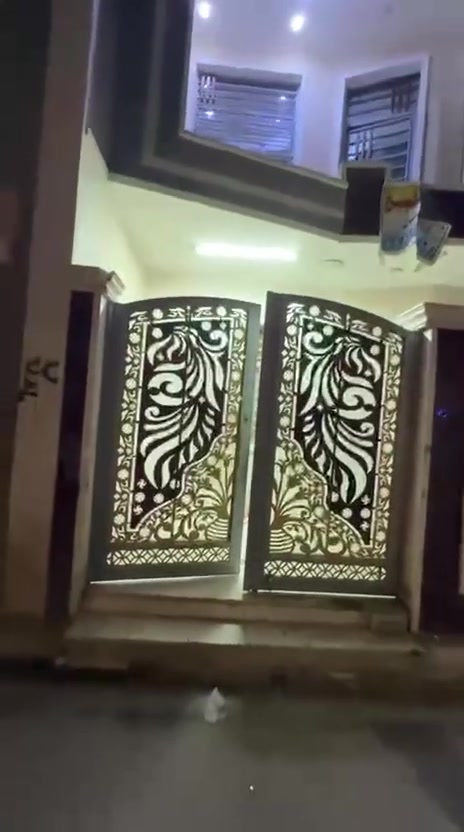 للبيع مساحة ١٠٠ واجه ٧ نزال ١٧  الشعب حي الربيع مقابل تقاطع شارع الصحه طابو زراعي سند ٢٥  الدار نظيف جدا   هاتف ***********
