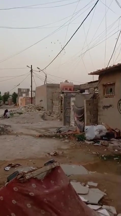 للبيع بيت مساحة 100 متر
ب 25 أو بي مجال مكان بغداد مدينة الصدر شركة رمضان تفاصيل أكثر خابر عل رقم 
*********** بي واتساب هم
