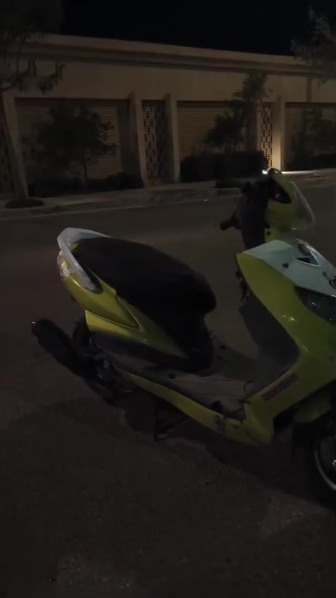 سلام عليكم  دراجه سكنس فحل مزود شي بسيط بوشه 58    وبيها تزويد  صالنصه  صچميه مختمه  _صوتها_ يخبل وبيها نوزل رياضي كوسو 8 زروف  وبيها جويتر رياضي  وسلف رياضي دراجه خير من الله  كهربائيات كلها شغاله  مكان كربلاء  جامعه السبطين  رقم فقط واتساب  ***********  السعر 700
