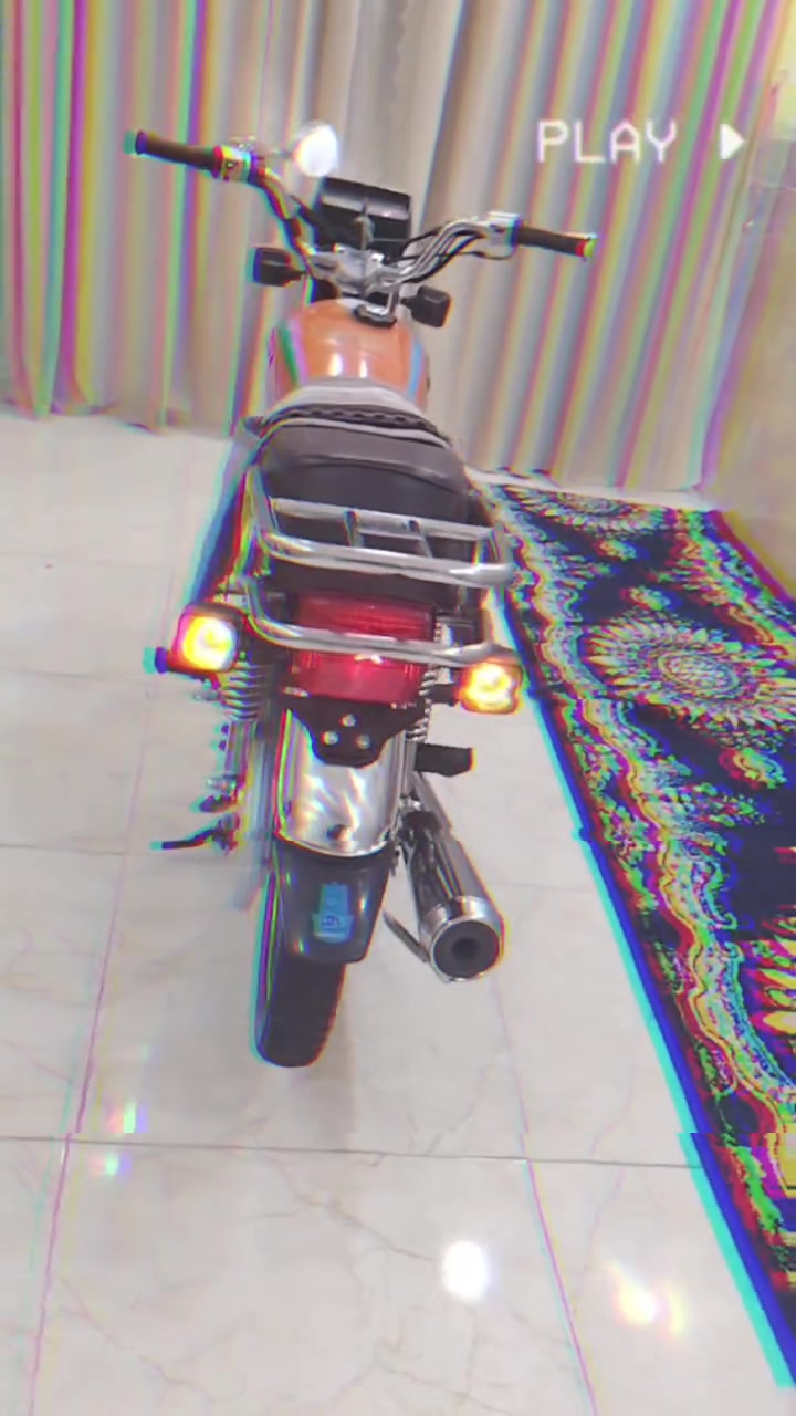 سلام عليكم دراجة للبيع موديل ٢٥ نضافه فول دراجة بيها شلعه تخبل أوراق كهربايات كلها شغاله درجة نضافه فول لايت عالي وناصي تأخذها وتكلي رحمة الله والديك مكان كربلاء الحر السعر ٦٥٠ وبيها مجال خابر وتدلل *********** 😇
