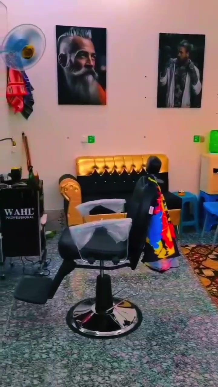السلام عليكم محل حلاقه كامل من كلشي مابي نقص للبيع سعره مناسب ويا سبلت وسخان وتانكي كامل موقعه  حي المعلمين ع طريق السيد إبراهيم
***********
