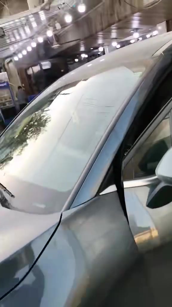 كيا سبورتج السيارة صاحبهه يعاني من طفية تم تشخيص الحالة في بطارية +12V المدمجة في بطارية هايبرد وتم حل المشكلة واستبدالها واعطاء ضمان للزبون لمدة سنه
