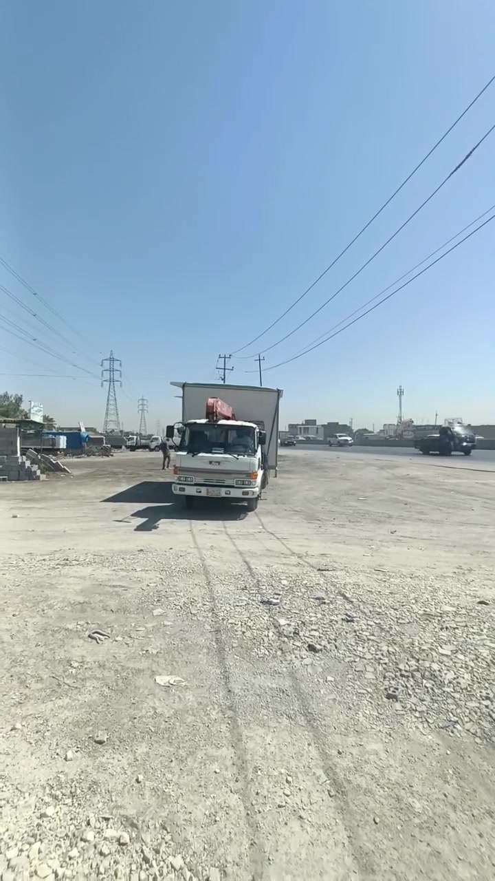السلام عليكم. كرفان قياس 3 في 4 جديد. بغداد جرف النداف. *********** واتساب
