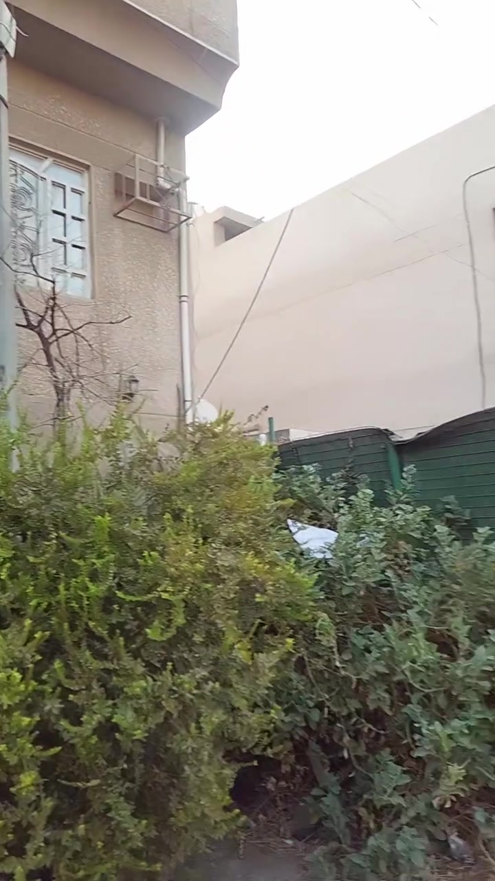 للايجار للايجار فرصه استثماريه دار طابقين 4غرف هول استقبال صحيات 2دور زين العابدين يرهم مركز تجميل او مجمع طبي او شركه او اي استثمار الاتصال مكتب السيد للوساطه العقاريه ***********
