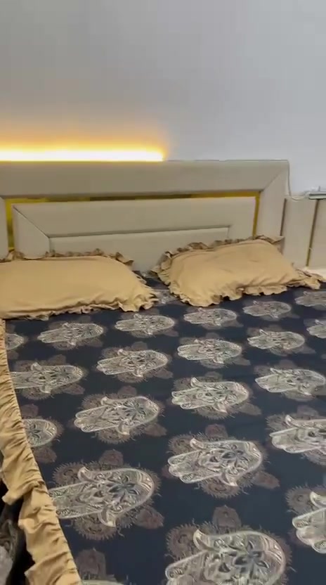 غرفة نوم تركي 5 قطع نضيفة كلش استعمال قليل
سعرها 400 وبيها مجال مكاني الشعب ماعندي نقل
تجي تفتحها وتاخذها
***********
