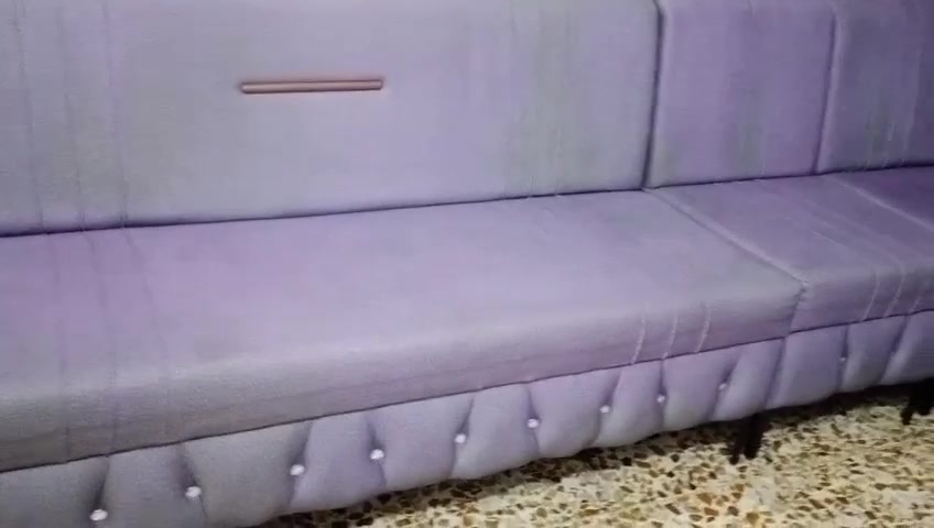 السلام عليكم تخم لون رصاصي نضيف كلش وعملي خمس مقاعد سعرهم 300 وبيهن مجال بسيط رقم الهاتف  ***********
تگدر تذكرلي وين موجود التخم بالضبط حتى المهتمين يعرفون يراجعونك أو ينسّقون الاستلام؟: 
بغداد الحبيبيه
شنو حالة التخم بالتفصيل: أكو أي خدوش، تمزّق، هبوط بالفرشة، أو مشاكل بالإطار والمفاصل؟: 
ما بي اي شي 
بالنسبة للتسليم، أكو إمكانية توصيل لو الاستلام من المكان فقط؟: 
لا يوجد توصيل