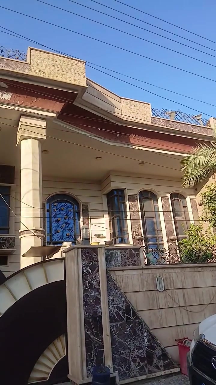 دار للبيع طابو صرف
المساحة ٢٥٠م
الواجهه ١٢،٥م
النزال ٢٠م
يحتوي على مدخلين + صاله واستقبال + غرف نوم عدد/٥ + مطبخ حار وبارد + منور عدد/٢ + حولي + صحيات عدد/٣ + الارضية مرمر طبيعي + سطح امامي وخلفي
العنوان
الدورة - شرطة حاتم السعدون
للاستفسار الاتصال على الرقم  ***********

