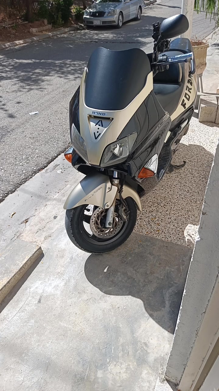 فۆڕزای ٠٦ بۆ فرۆشتن زۆر مەزبوت و بێ عەیبە کارەبای و گشت گیانی بە شەرت شکاوی نییە زۆر مەزبوت و خاوێنە ٤٧ هەزاری حەقیقی ڕۆشتوە مەکینەی کەپسە ١ ٢٥٠ ی مەسرەفی تیا نییە شتی ئەوە پاک و کەم ڕۆشتوو زۆر کەم ماوە سعری ٧٥٠ هەزار و معەمەلە لە سلێمانی م ڕەقەم ***********
