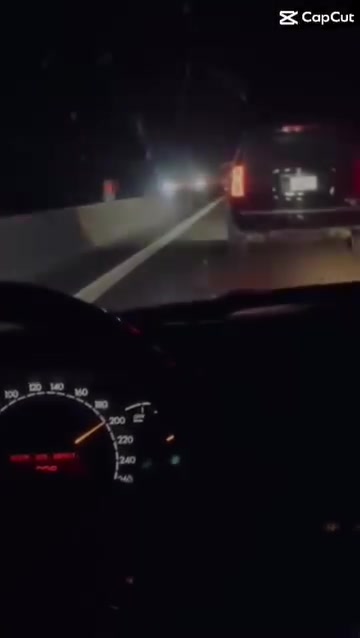 السلام عليكم
 S500 ;;2003رقم بصره 
انكليزي  معروفه مواصفاته ال500 رئاسي 
السيارة خير من الله بس عوزه كم شغله بل كماليات 
السعر ١٢٥ 
واذا اكو مراوس  مكان السيارة الديوانيه  ***********

