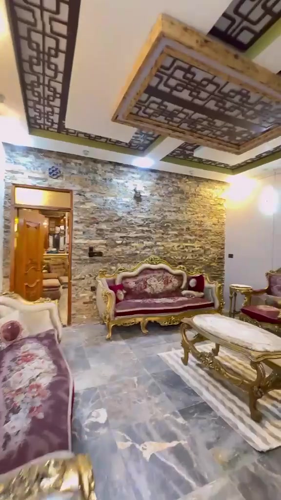 🏡 بيت للإيجار – المنصور / حي المتنبي

مؤثث بالكامل بموقع مميز وهادئ، مناسب.

🔹 يتكون من:
- مدخل مستقل
- استقبال ضيوف
- صالة واسعة
- مطبخ مجهز
- خدمات

🔹 الطابق الأول:
- غرفتين نوم
- غرفة ماستر مع حمام خاص
- ⁠ايجار مليونين و400 الف 
للاستفسار والمشاهدة يرجى التواصل على الرقم:***********
