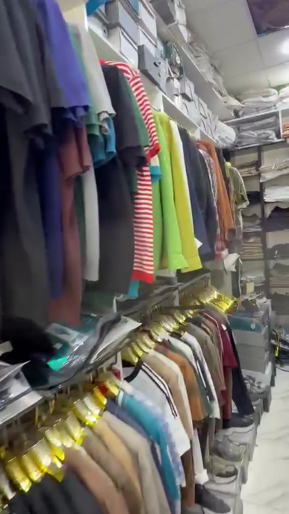 ديكور فاترينات ملابس للبيع رقم المبايل ***********

