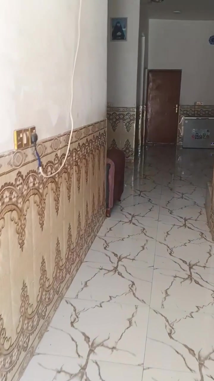 بيت زراعي البيع المكان رفاعي 
المنطقه بشارع رمثان 
المساحة 250 م بناء حديث طابقين 
استفسار اتصال ***********
