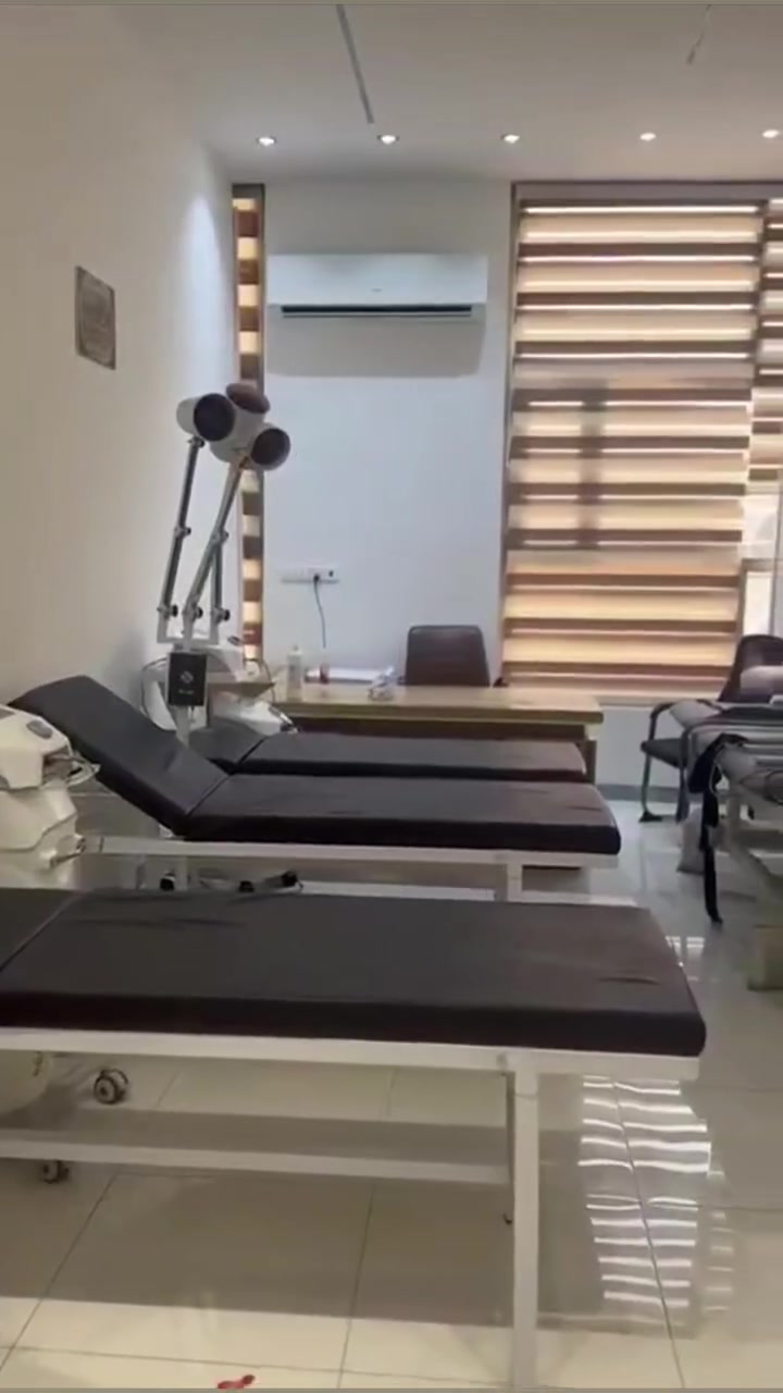 مركز الامير للعلاج الطبيعي
لعلاج جميع الاصابات المرضيه والاصابات الرياضيه 

📌 العنوان بغداد الحسينيه مدخل التكسيات مقابير كراج الاسدي 

(يتوفر لدينا كادر نسائي مختص ) 

📞 للحجز والاستفسار (***********)
