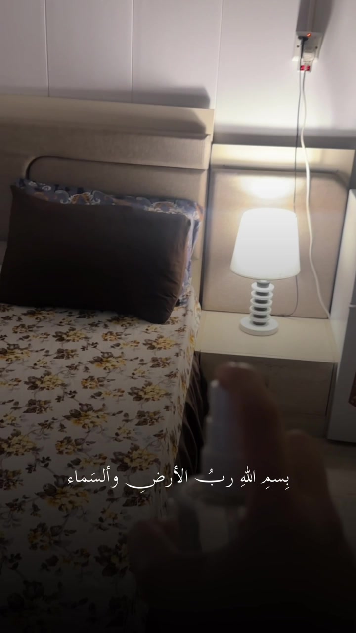 غرفه نوم • نظيفة • ميز تواليت