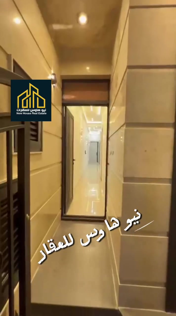للبيع منطقة الخارجية
مشتمل ١٠٠م  VIP
........
اعلان رقم ٤٣٢
........
مشتمل ١٠٠م  بناء ٢٠٢٦
فول مواصفات بناء درجة اولى
مربع الخارجية خلف مشويات ابو سمير
مواصفات المشتمل
........
واجهة ٥ نزال ٢٠
ابواب قاصة
شبابيك المنيوم
سحبات وديكورات مودرن
٣ نوم
صحيات عدد ٢
واجهة مرمر
جدران منفصلة وليست مشتركة
ديكورات داخليه وسقوف جبسن بورد
تأسيس الكهرباء نظام بواري
نظام فوتو سيل.. تشغيل الواجهة اوتوماتيكي عند الغروب
للاستفسار
آسيا ***********  واتس اب
أثير   ***********  واتس اب 
مكتب نيو هاوس للعقار الكائن في
حي الجهاد الديوان مقابل الامانة قرب كوفي ركن الديوان
#مكتب_نيوهاوس_للعقار

