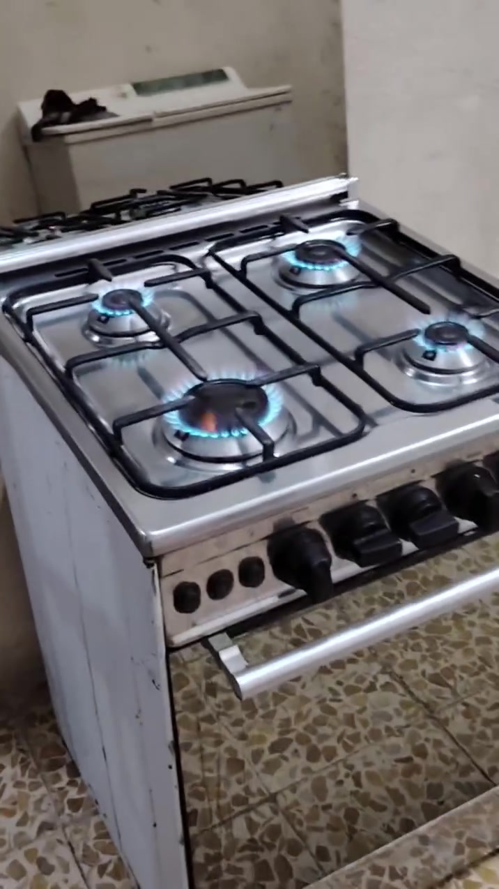🔥 طباخ تكنو 4 عيون للبيع 🔥

✨ استخدام شهرين فقط وحالة نظيفة جدًا
🔥 كلشي شغال بدون أي خلل
🍳 4 عيون تعمل بكفاءة
🔥 الفرن يشتغل بنفس الوقت مع العيون
⚡ نظام خطين
🧼 نظافة ممتازة وحالة شبه جديدة

💰 السعر 225وبي مجال بصيط 🫰
📍 الموصل
📞 للاستفسار: ***********

🚨 طباخ مرتب ونظيف، جاهز للاستخدام مباشرة
مكلف بل نشر العنوان باب جديد قرب مدرسة الرافدين

