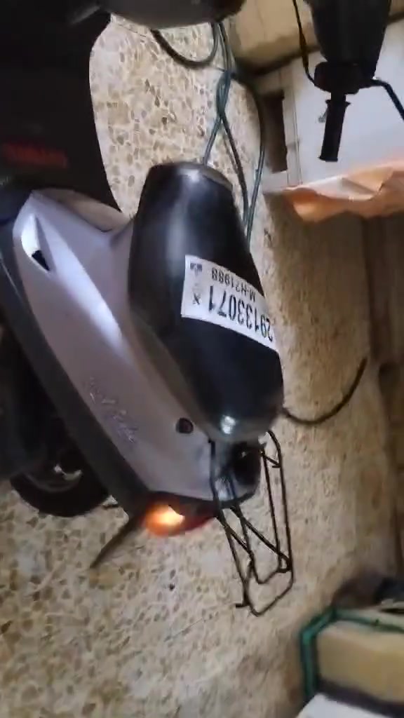 ماطور بزون كله شرط بس قبق هندر مفتوح وايرمينيه كلها شغاله سعر 350 وبي مجال ***********
