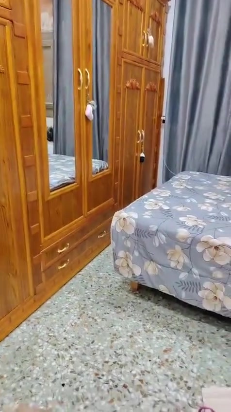 غرفه اخشاب • نضيفه • سبع قصور