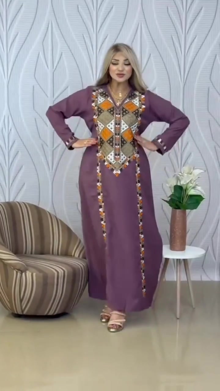 ☀️🌸 كوني مستعدة لصيف 2026 بإطلالة ناعمة ومميزة من حكاية وصل  🛍️✨
📲 ***********  واتساب أو فايبر
تشكيلة صيفية أنيقة تجمع بين الراحة، الجمال، والخامات الراقية… تصاميم مرتبة تناسب كل الأذواق وتخلي إطلالتك أجمل بكل بساطة 💃🌿

💰 الأسعار:
🔸 الطويلة: 13,000 دينار
🔸 القصير : 10,000 دينار

🧵 الخامات المتوفرة:
🌾 كتان إسباني 

⭐ صناعة مصرية درجة أولى
🛒 متوفر جملة ومفرد
📦 توصيل إلى جميع المحافظات

🚚 أسعار التوصيل:
📍 جميع المحافظات: 5,000 دينار

📐 دليل المقاسات التقريبي:
🌷 سمول: من 45 إلى 55 كغم
🌷 رقم 1: من 55 إلى 70 كغم
🌷 رقم 2: من 70 إلى 90 كغم
🌷 رقم 3: من 90 إلى 115 كغم
🌷 رقم 4: من 115 إلى 140 كغم

💗 ويتوفر تفصيل قياسات خاصة حسب الطلب 💗
✨ سواء تحبين الإطلالة الهادئة أو الستايل المختلف، كوليكشن حكاية وصل هو اختيارك للصيف براحة وأناقة 🌸👗

📲 للطلب او الاستفسار : راسلينا من الزر اسفل المنشور او الاتصال على الارقام  التالية ⬇
📲 *********** واتساب أو فايبر
📲 *********** واتساب أو فايبر
