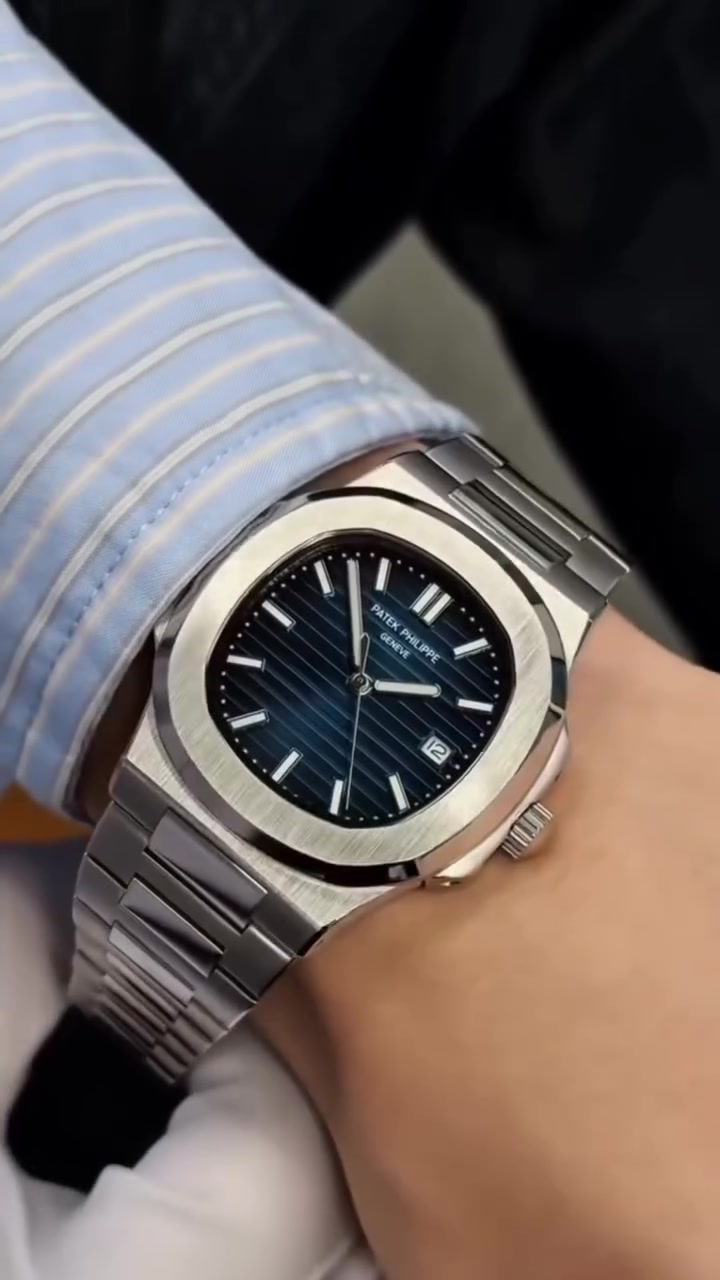 ⌚️ باتك فيليب | فخامة على معصمك 🖤

ساعة باتك فيليب بتصميم فاخر وأنيق 🔥
🔩 ستانل ستيل
✨ شكل راقي وتفاصيل مرتبة
💎 مناسبة للّبس اليومي والمناسبات
🎁 خيار مثالي إلك أو هدية لشخص عزيز
جميع الاوان متوفره
🚚 توصيل لجميع المحافظات
📩 للطلب والاستفسار راسلنا واتس
السعر مناسب
***********📞
الكمية محدودة — احجز ساعتك قبل نفادها ⏳🔥

