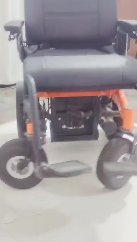 سلام عليكم عربانه معوقين
بعده بل كرتون جيس 
مستعجل ع بيعته 
للبيع سعر 600 الف الامكان 

ذي قار رفاعي   الخاص مغلق 

لتواصل ***********
