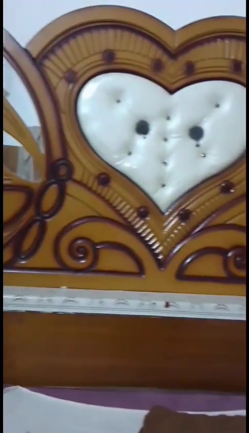 غرفة • للبيع • حي اور