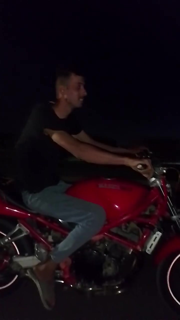 باندا كريستال • مكينه خيره • اغراض كاملة