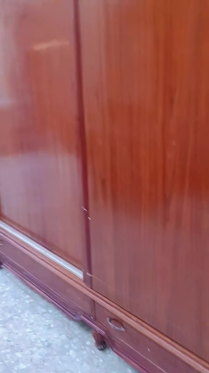 كنتور عراقي سلايت درجه اولى مع جربايه ام النفر السعر 275 الشراي يتصل ***********
