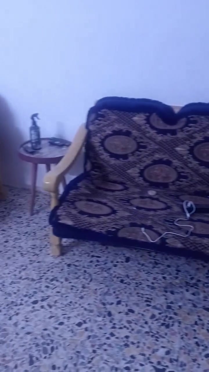 عندي غراض بيت كمل  ***********
