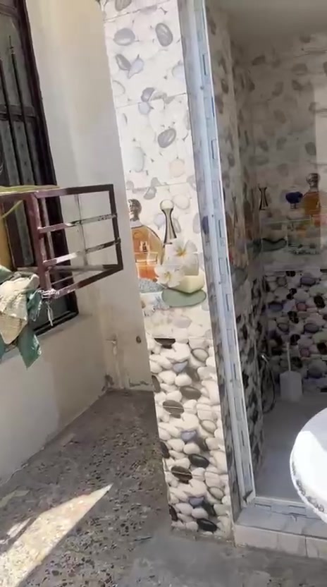 للايجار دار مساحه ١٠٠ متر منطقة البلديات ضياء الحلفي السعر ٦٠٠ الف ثابت بيت جدا نظيف للإستفسار ***********مكتب المستقبل للعقار
