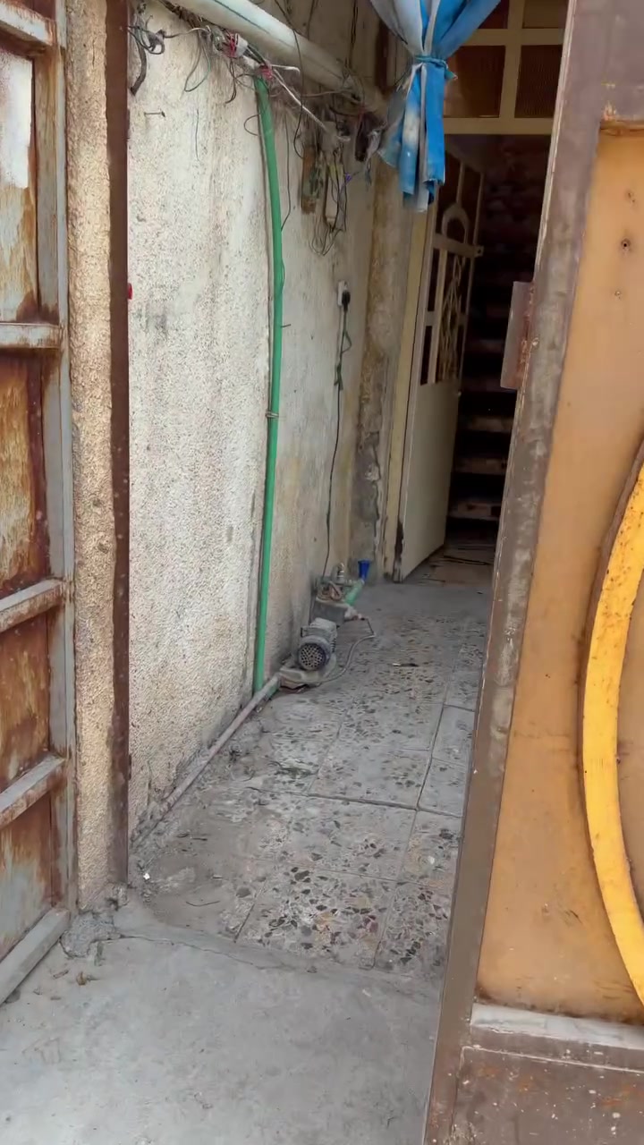للايجا ر للايجار
75متر طابقين 
الشعب الزراعي 
بظهر بانزيخانه الشعب
مكتب الكعبي مله ميثم الكعبي 
***********
يوجد واتساب
