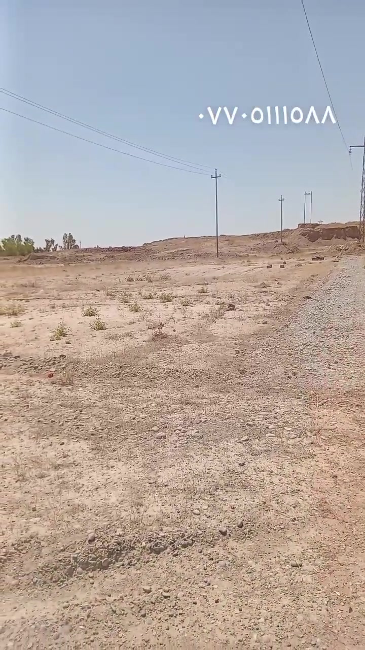 سلام عليكم قطعة أرض للبيع ٢٠٠متر مقابيل الصيادة القديمة خدمات ماء كهرباء الفرع صب سعر ٣٠ مليون وبيه مجال للاستفسار *********** ***********
