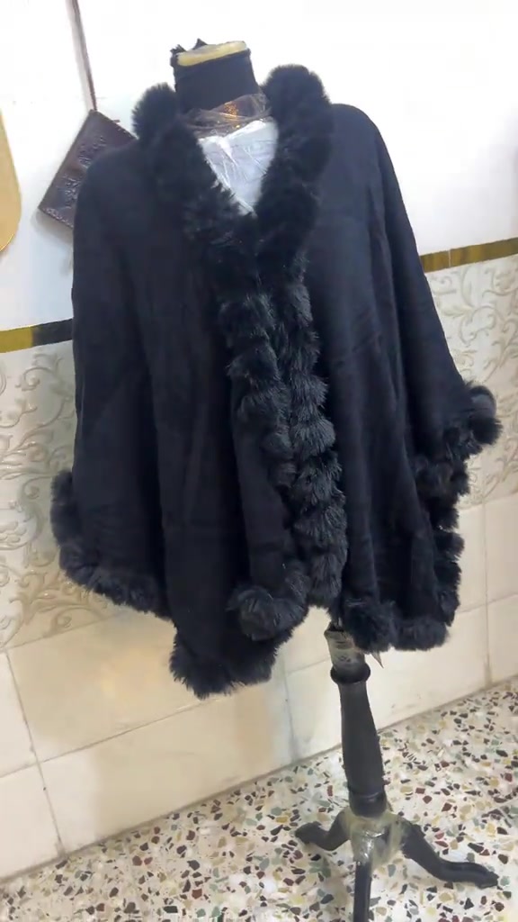 ملابس • للبيع