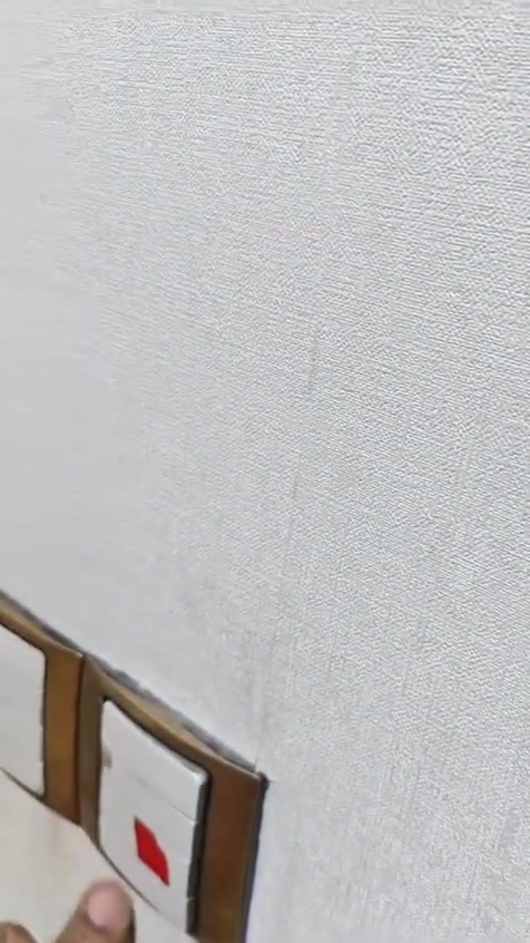 دار للأيجار
حي الجامعة
 قرب شارع
 المركز تجاري او سكني
 مساحة 250م 4غرف نوم
 مجهز بعض الأغراض 
للاستفسار الاتصال
 ☎️ ***********
