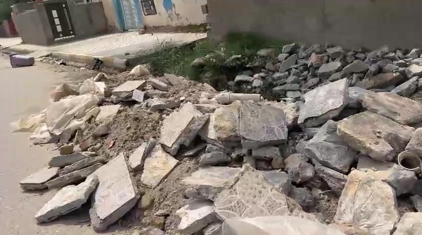 سلام عليكم، هاي كرده تراب وصب وسيراميك، اللي يحتاجهن خلي يجي ياخذهن بثواب الإمام الحسين (ع).
المكان: وره بدعة، قرب أسواق درّة
📞 رقم الهاتف: ***********
والله يجزيكم الخير.
سلام عليكم، هاي كرده تراب وصب وسيراميك، اللي يحتاجهن خلي يجي ياخذهن بثواب الإمام الحسين (ع).
