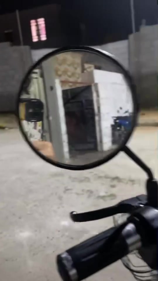 السلام عليكم ورحمة الله وبركاته بايسكل شحن يخبل كل شي مابي نضافه 100/100 كل شي شغال سعر 350وبي مجال الرمادي 8شباط الاتصال على هذا الرقم***********

