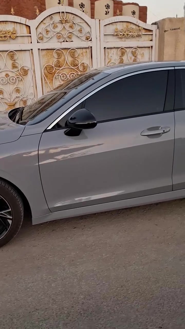 موديل 2026
كيا كي فايف جيتي لاين 

مكينه 2500 تنفس طبيعي 

داخل احمر 

كشن كهربائي 

تدفئه كشنات 

رادارت امامي وجانبي وخلفي 

تحديد مسار 

نقطه عمياء 

اشاره بالمريه

مانع اصطدام 

مثبت سرعه 

تحكم قياده 3 وضعيات سبورت ونورمل وسمارت 

تشغيل عن بعد 

دخول ذكي 

بصمه 

جنطه كهربائيه 

تدفئه ستيرن 

تحذير خروج عن مسار  

دفع امامي 

 حادث فقط حداديه 

رقم  شهداء بابل 
 السعر 195@
***********
