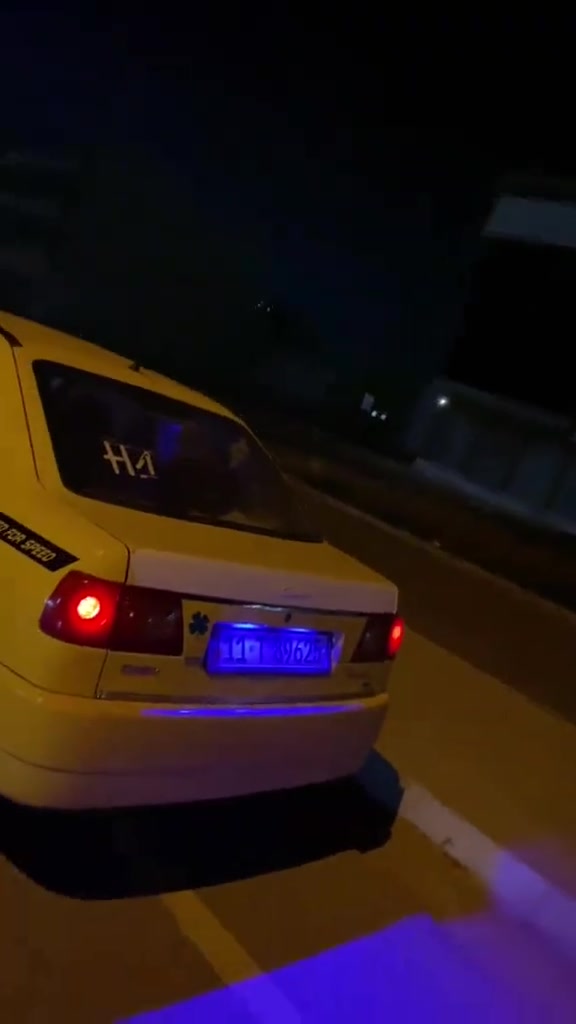 موديل 11كير مكينه بلادي سياره بدون ضرر بدون معجون شرط طخم جديد مشط استيرن جديد تايت نص عمر هيئه غرمات صفر كاربون بيهاا باركود شرط تريد وكاله تحويل سياره بسمي كهربائية كلهاا شغاله سياره بلاديه كلشي شغال سعر 30 (***********) فقط بيهاا طخه باب النفر مرجع عل بارد
